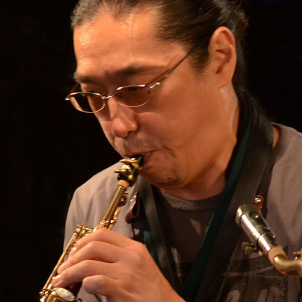 サックス奏者｜山本拓夫 Takuo Yamamoto ｜アーティストガイド SAX ONLINE